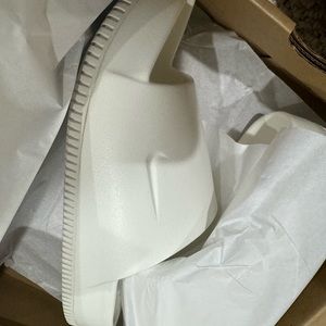 Nike Calm Slide Sail